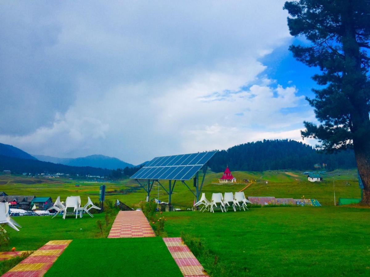 Pine View Resort Гулмарг Екстериор снимка