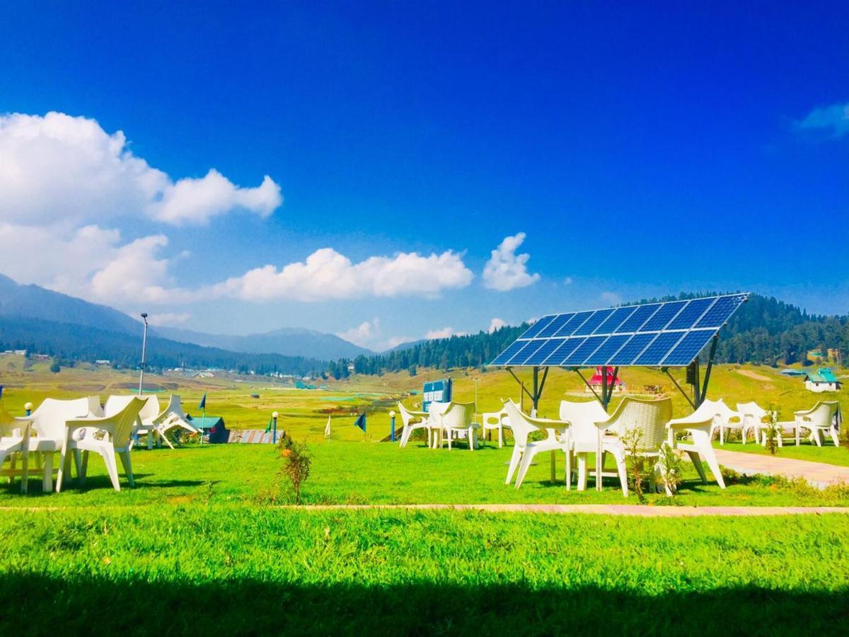 Pine View Resort Гулмарг Екстериор снимка