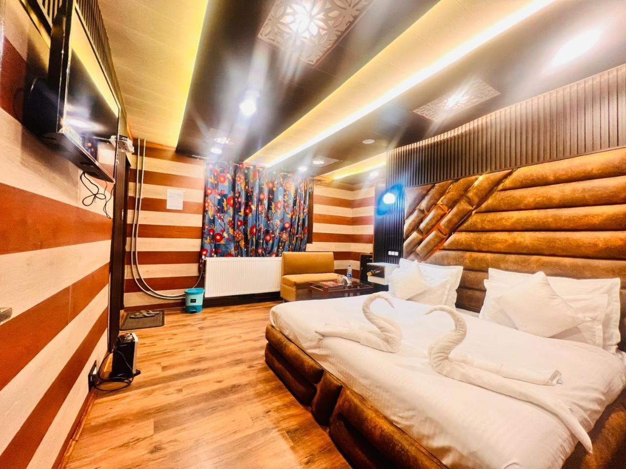 Pine View Resort Гулмарг Екстериор снимка