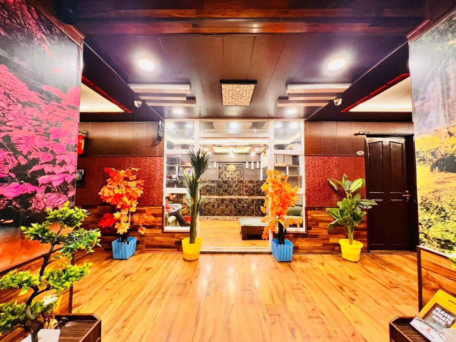 Pine View Resort Гулмарг Екстериор снимка