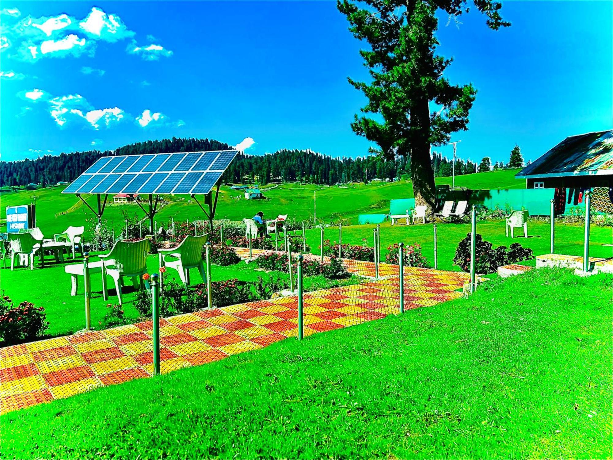 Pine View Resort Гулмарг Екстериор снимка