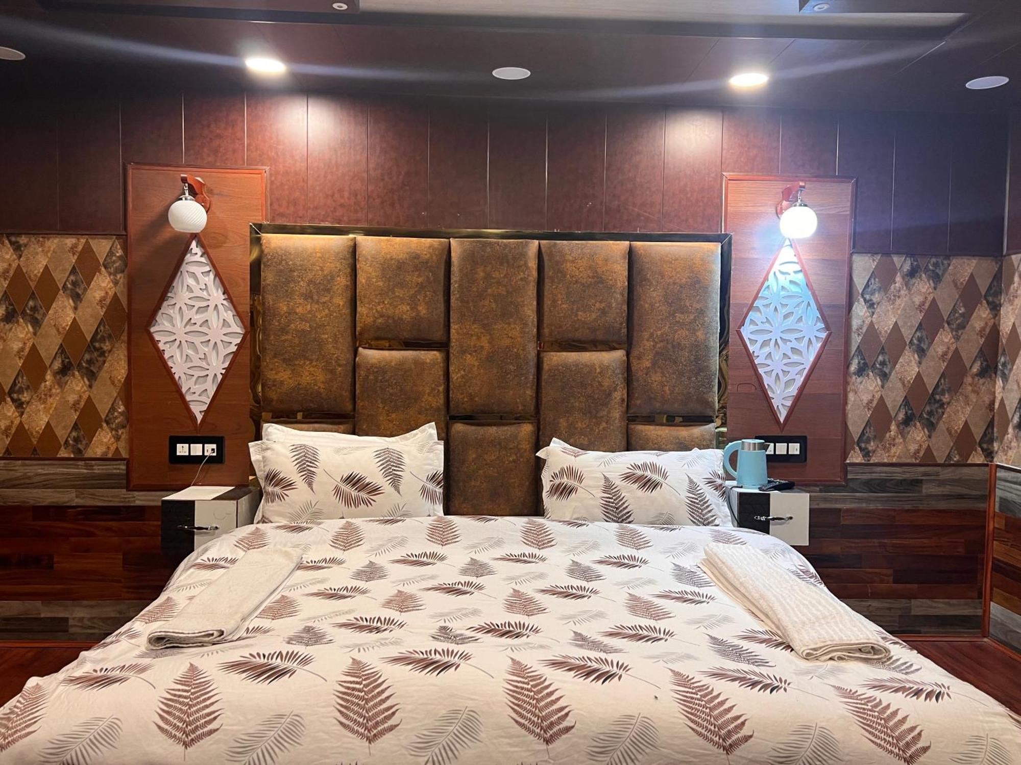 Pine View Resort Гулмарг Екстериор снимка